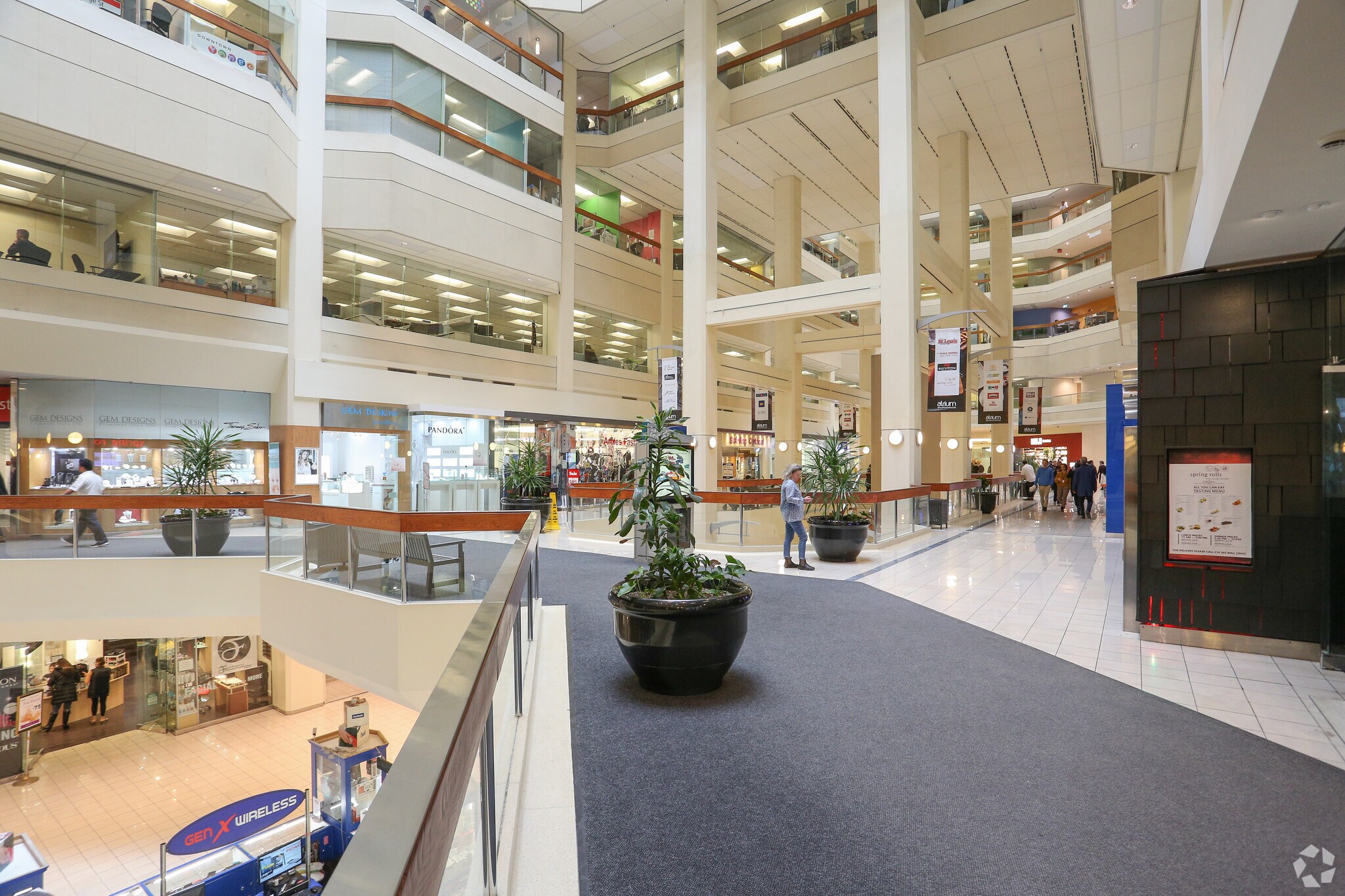 20-60 Dundas St W, Toronto, ON for lease Building Photo- Image 1 of 7