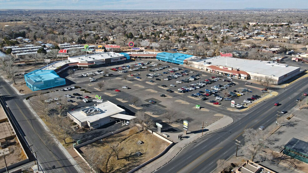 6211 4th St NW, Albuquerque, NM à louer - Photo du bâtiment - Image 1 de 8