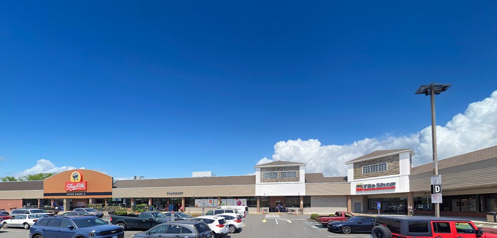 360 Connecticut Ave, Norwalk, CT à louer - Photo du bâtiment - Image 3 de 5