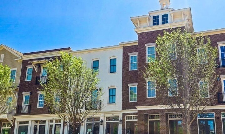 203 Mission St, Madison, AL for lease Building Photo- Image 1 of 3