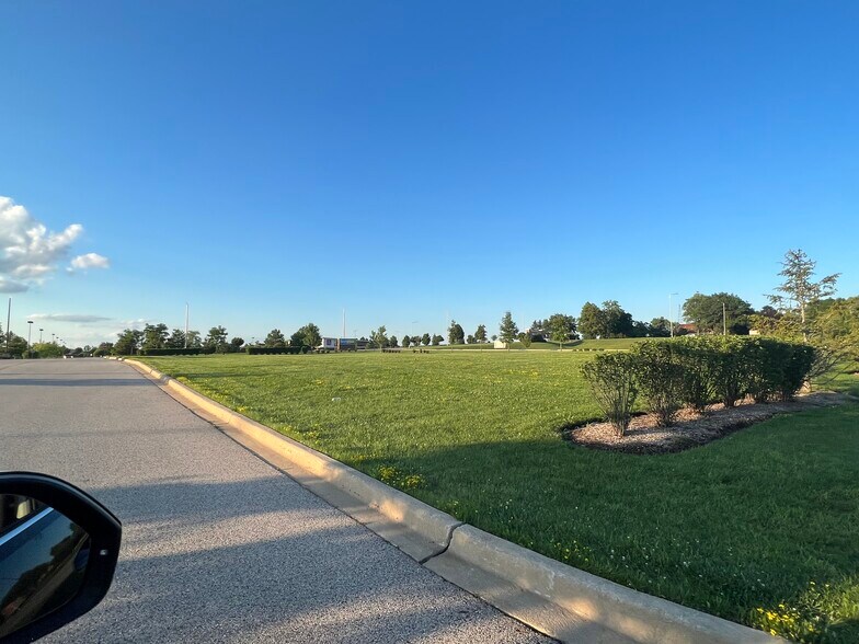 1400 Randall Rd, Algonquin, IL à vendre - Photo du bâtiment - Image 3 de 4