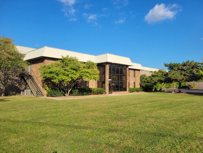 More details for 6655 W Kitty Ave, Chicago Ridge, IL - Flex for Sale