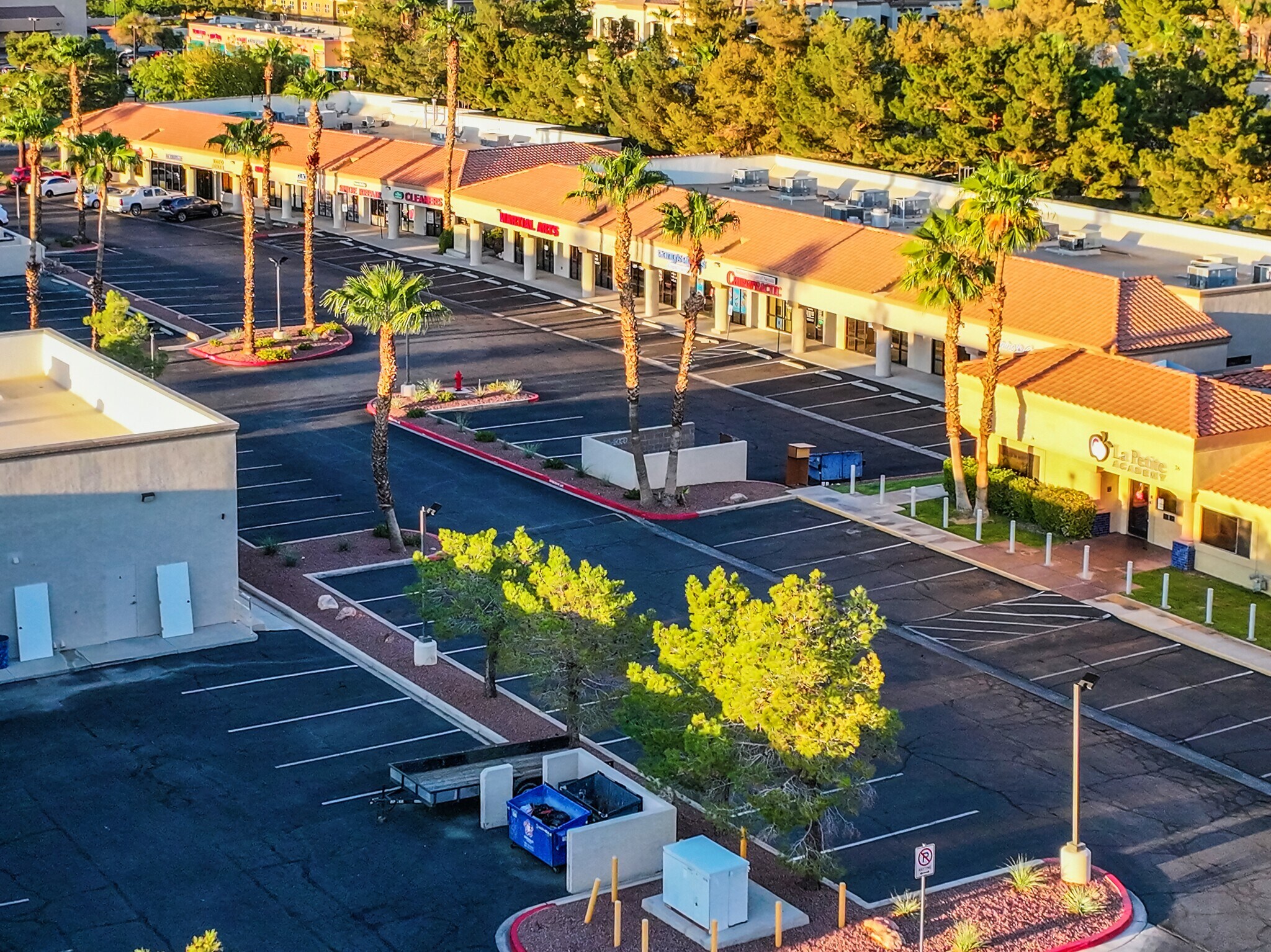 80 N Pecos Rd, Henderson, NV for lease Building Photo- Image 1 of 10