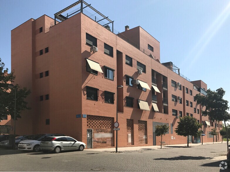 Calle Alcalde Manuel Gómez Casado, 21, Leganés, Madrid à vendre - Photo du bâtiment - Image 2 de 2