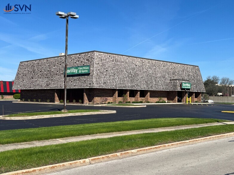 2580 E Main St, St Charles, IL à vendre - Photo du bâtiment - Image 1 de 7