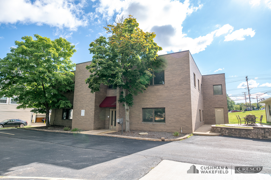 26404 Center Ridge Rd, Westlake, OH à vendre - Photo principale - Image 1 de 1