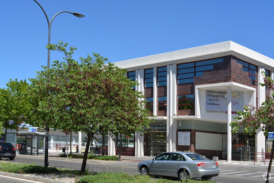 Paseo de Europa, 26, San Sebastián de los Reyes, Madrid à louer - Photo du bâtiment - Image 3 de 3