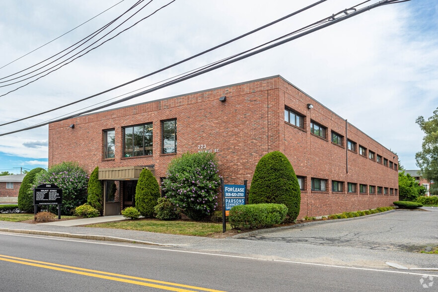 223 Walnut St, Framingham, MA for lease - Building Photo - Image 2 of 3