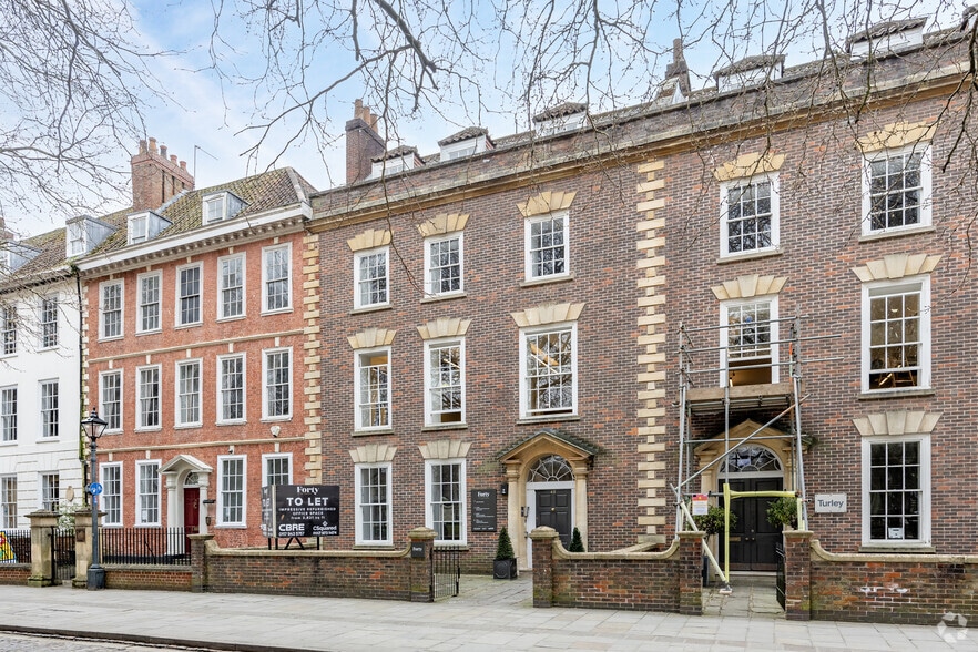 40 Queen Sq, Bristol for lease - Building Photo - Image 3 of 4