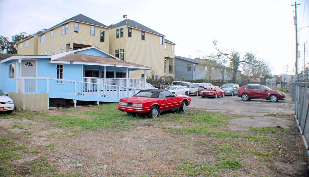 3825 Harrisburg blvd, Houston, TX for sale - Building Photo - Image 3 of 16