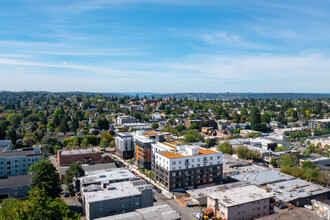 320 N 85th St, Seattle, WA for lease Building Photo- Image 1 of 4