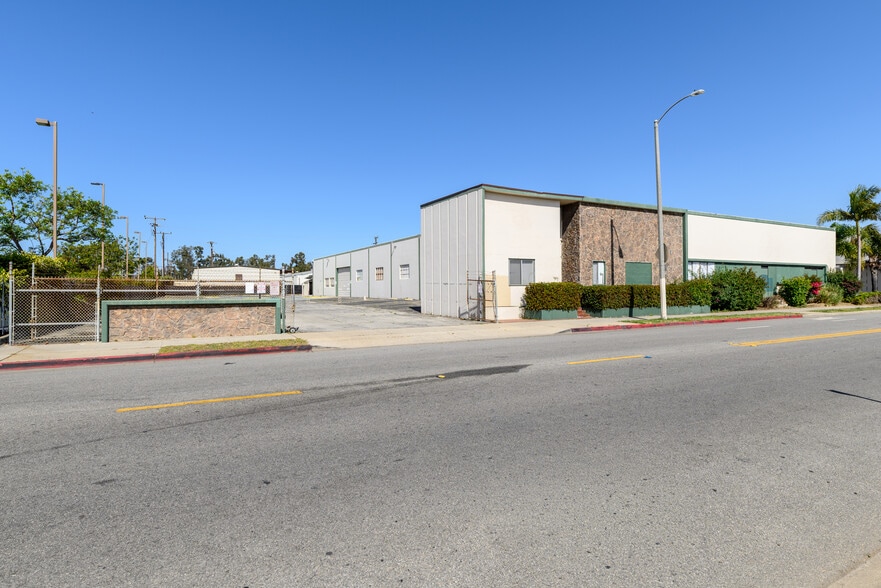 2221 Statham Blvd, Oxnard, CA for sale - Building Photo - Image 3 of 9