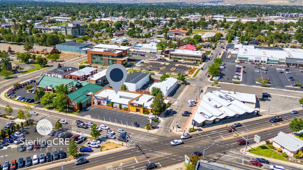 2621 Brooks St, Missoula, MT à louer - Photo du bâtiment - Image 3 de 13