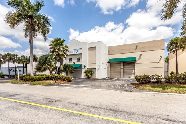 Plus de détails pour 10505 NW 29th Ter, Miami, FL - Industriel à louer