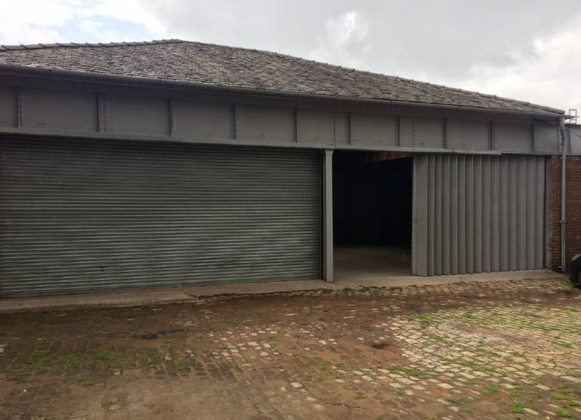 Eanam, Blackburn for lease - Primary Photo - Image 1 of 1