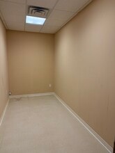180 Tices Ln, East Brunswick, NJ for lease Building Photo- Image 1 of 1