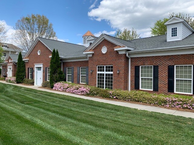 154 Dornach Way, Bermuda Run, NC à louer Photo du bâtiment- Image 1 de 5