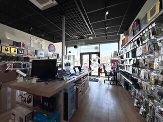Plus de détails pour Commerce de détail à louer