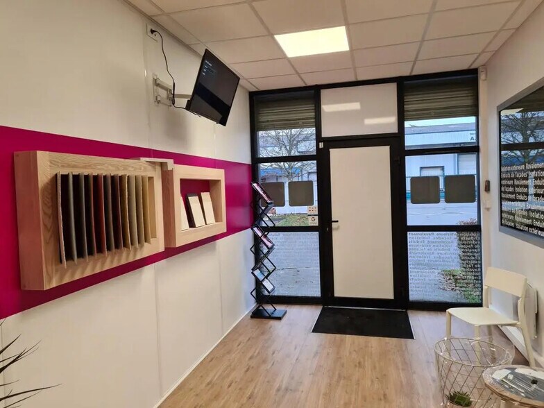 Flex dans L'Union à louer - Photo du bâtiment - Image 3 de 4