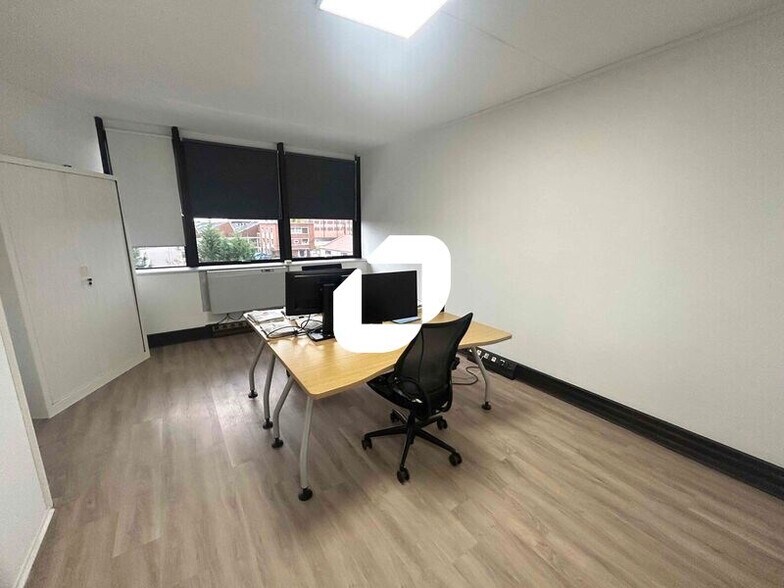Bureau dans Argenteuil à louer - Photo du bâtiment - Image 2 de 10