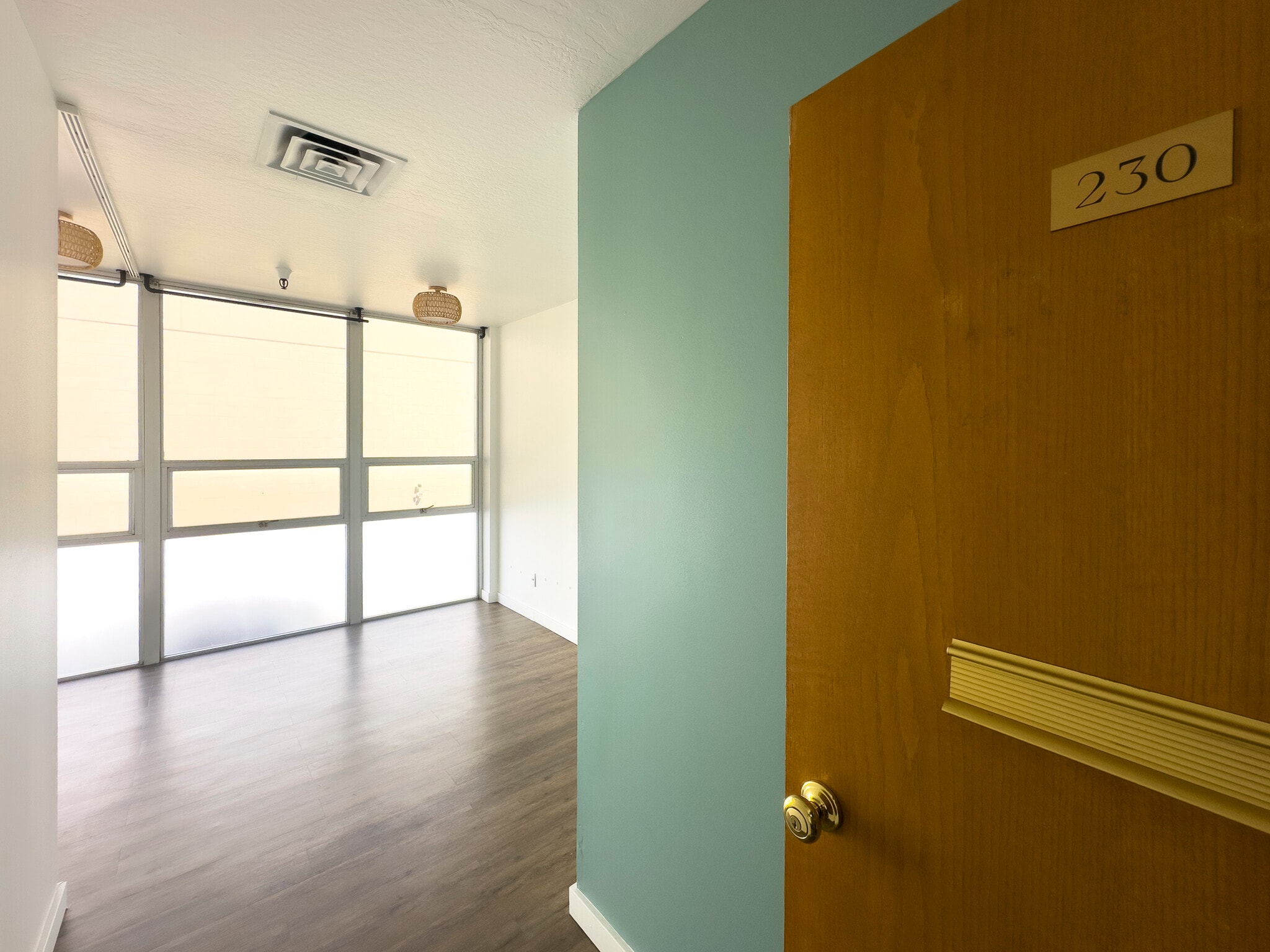 1220-1234 Howard Ave, Burlingame, CA for lease Interior Photo- Image 1 of 7