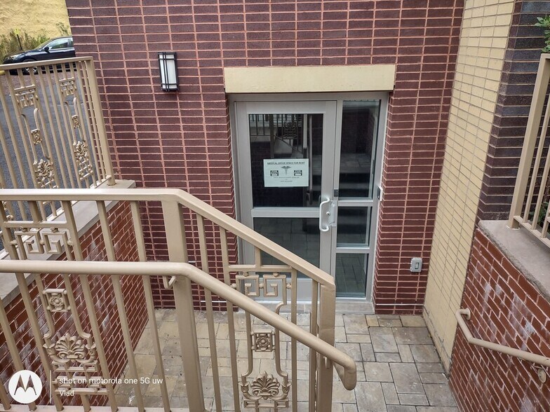 645 Gates Ave, Brooklyn, NY à louer - Photo du bâtiment - Image 3 de 14