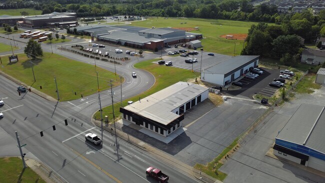 Plus de détails pour 2533 Russellville Rd, Bowling Green, KY - Commerce de détail à louer