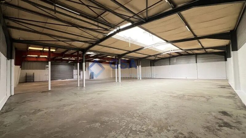 Office in Bondoufle for lease Interior Photo- Image 1 of 9