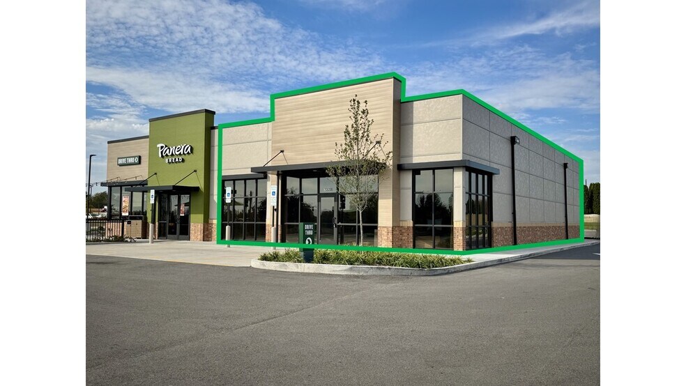 7310 E Riverside Blvd, Loves Park, IL for lease - Building Photo - Image 1 of 7