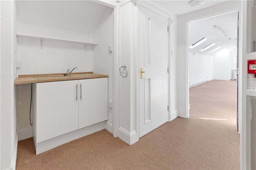 2 High St, Moreton In Marsh à louer - Photo intérieure - Image 2 de 7