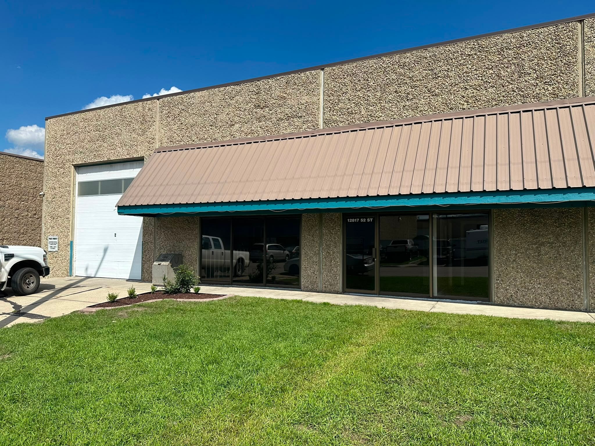 52 129 Av NW, Edmonton, AB à louer Photo intérieure- Image 1 de 12