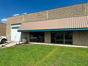 52 129 Av NW, Edmonton, AB à louer Photo intérieure- Image 1 de 12