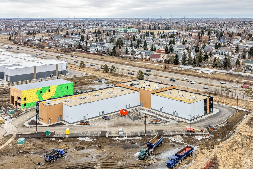 2943 50 Av NW, Edmonton, AB à vendre - Aérien - Image 3 de 3