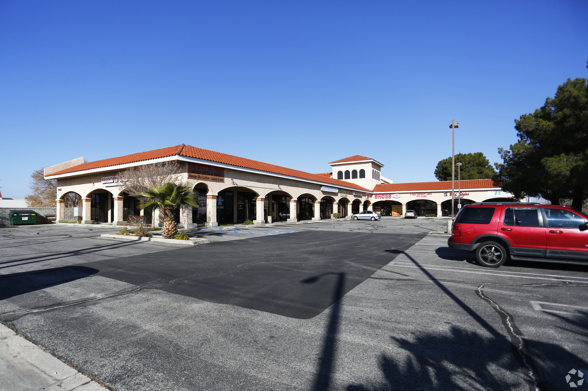 2553 E Palmdale Blvd, Palmdale, CA for sale Primary Photo- Image 1 of 1