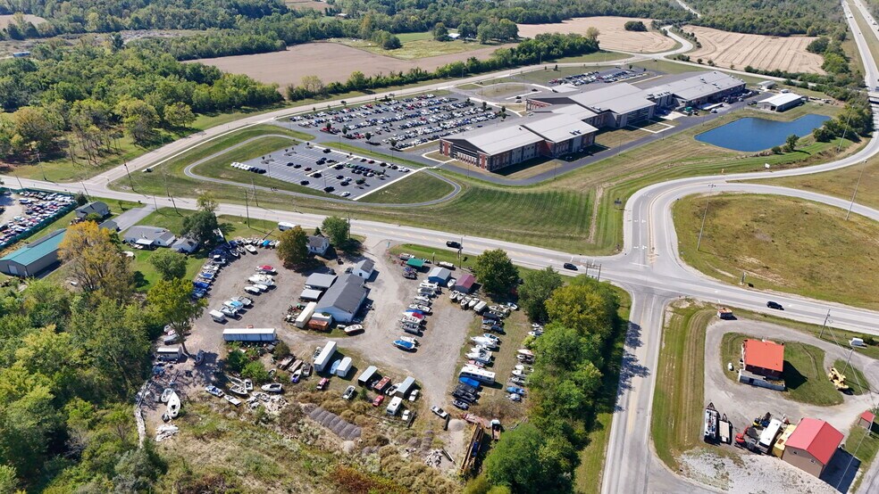 744 US-68, Xenia, OH à vendre - Photo du bâtiment - Image 2 de 7