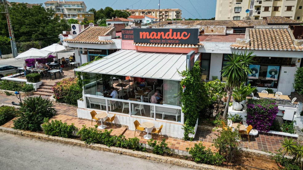 Commerce de détail dans Dénia, Alicante à vendre - Photo du bâtiment - Image 3 de 3