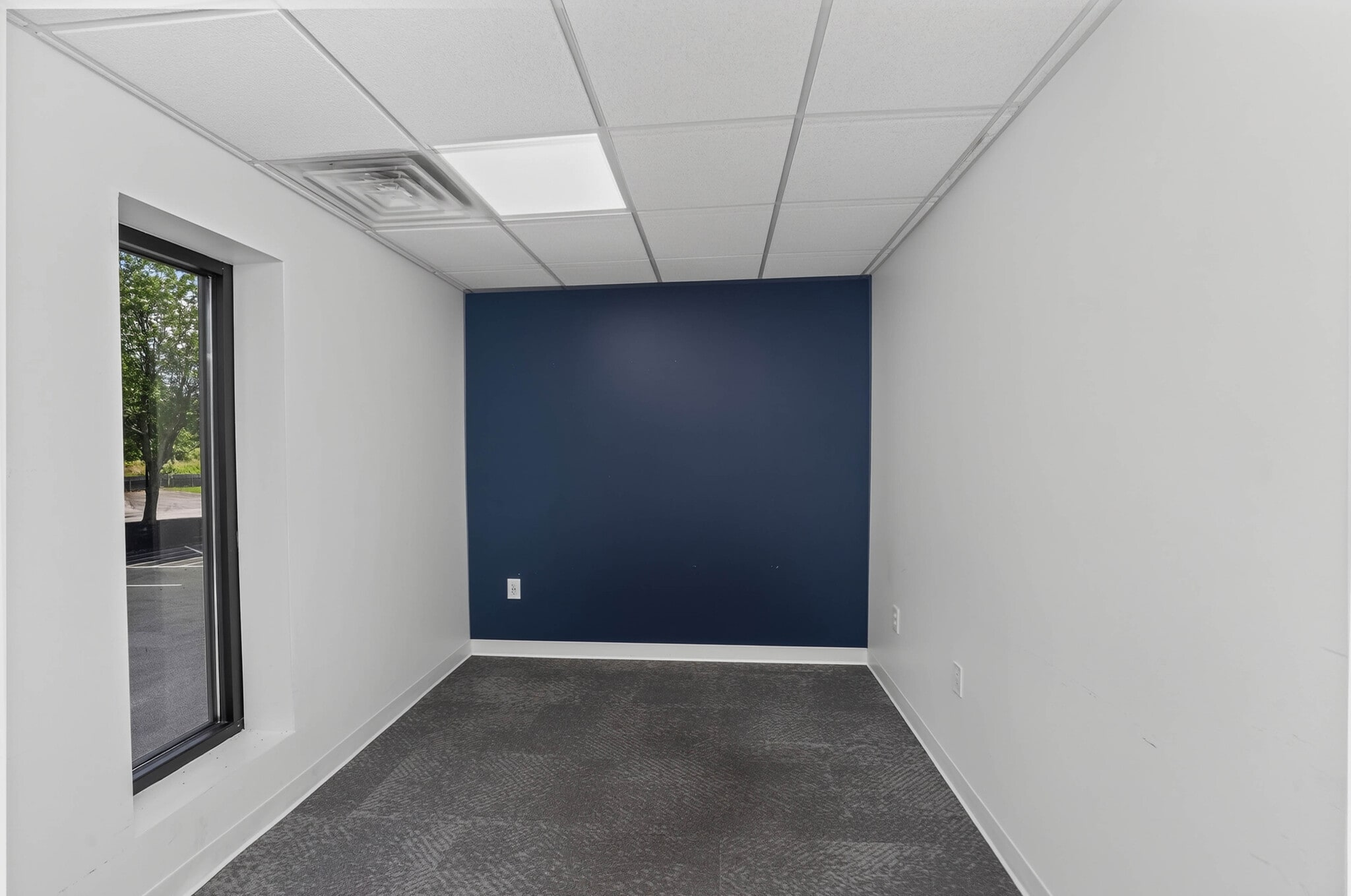 2765 S Main St, Kennesaw, GA for lease Interior Photo- Image 1 of 22