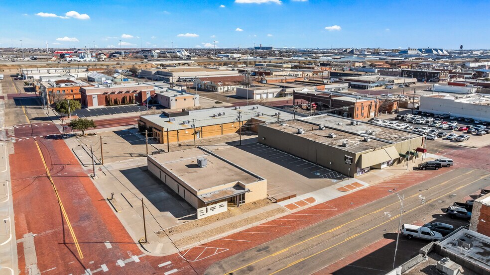 1413 Texas Ave, Lubbock, TX à vendre - Photo du bâtiment - Image 2 de 10