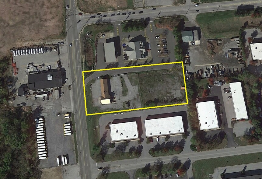 417 Brandywine Ave, Downingtown, PA for lease - Building Photo - Image 2 of 2