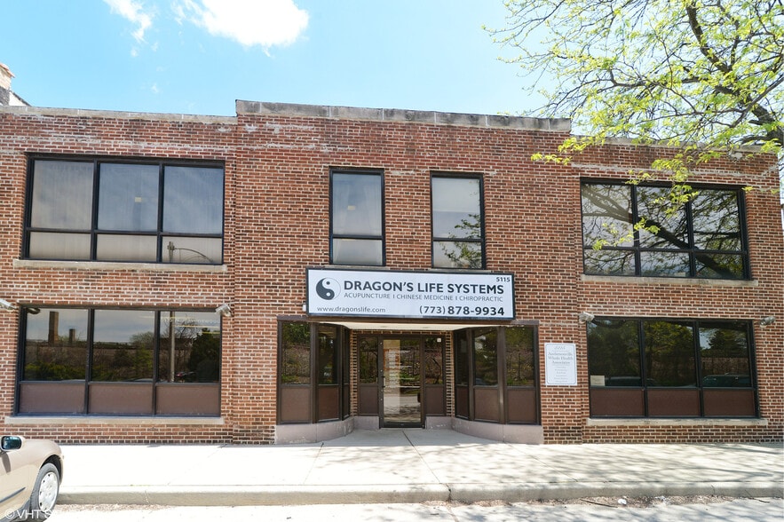 5115 N Ravenswood Ave, Chicago, IL for sale - Building Photo - Image 2 of 21