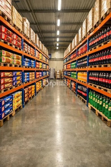 Commerce de détail dans Orange à louer - Photo intérieure - Image 2 de 4