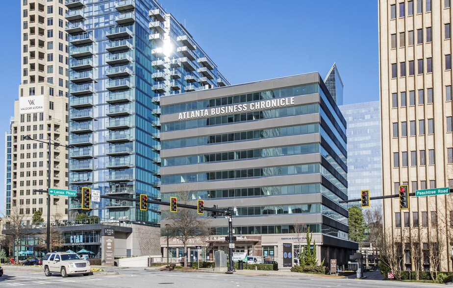 3384 Peachtree Rd NE, Atlanta, GA à louer - Photo du bâtiment - Image 3 de 36