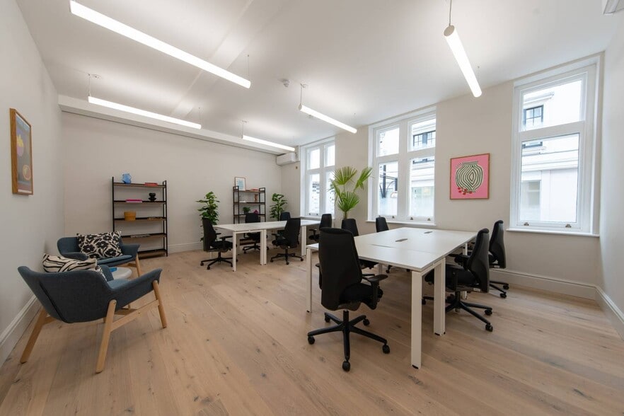 321 Oxford St, Londres à louer - Photo du bâtiment - Image 3 de 14