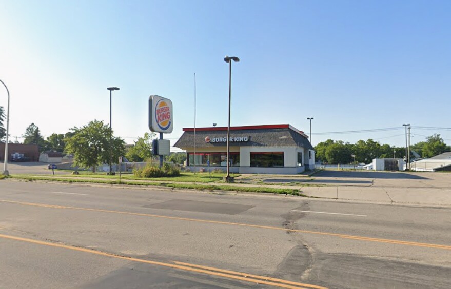 705 E Vernon Ave, Fergus Falls, MN for lease Primary Photo- Image 1 of 3
