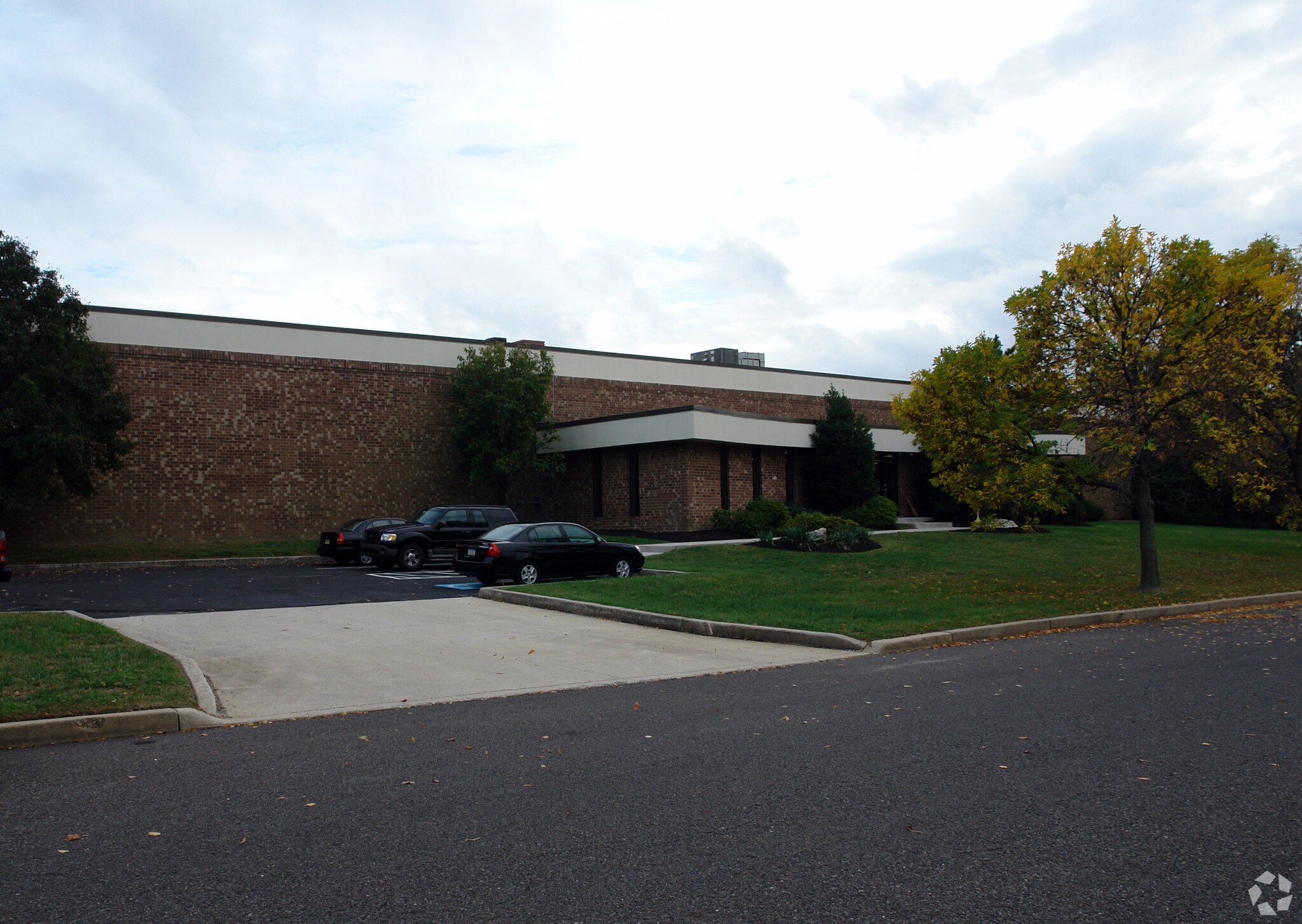 1571 Grandview Ave, West Deptford, NJ for lease Building Photo- Image 1 of 10