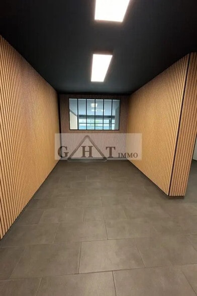 Commerce de détail dans Saint-Maur-des-Fossés à louer - Photo intérieure - Image 2 de 7