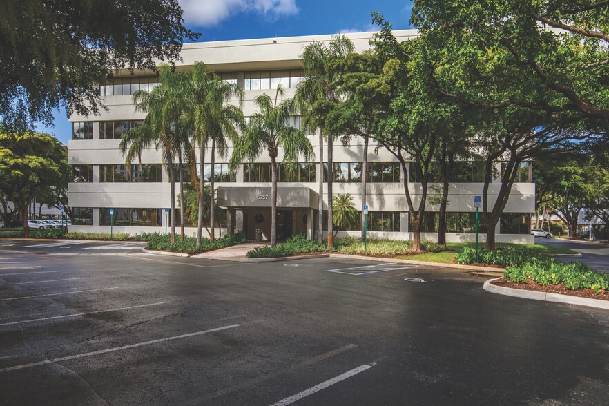 5757 Blue Lagoon Dr, Miami, FL for sale - Building Photo - Image 1 of 1