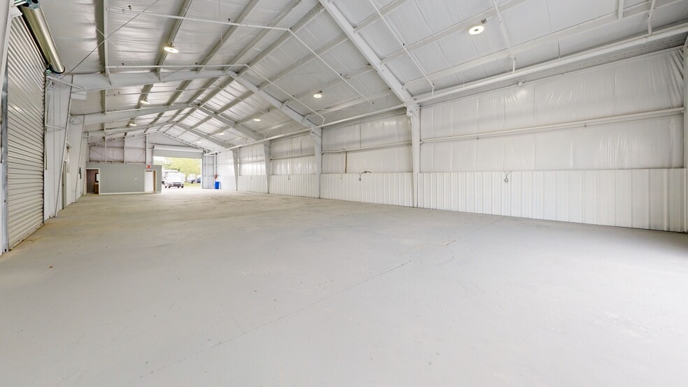 120 Pinckney St, Oldsmar, FL for lease - Matterport 3D Scan - Image 2 of 9