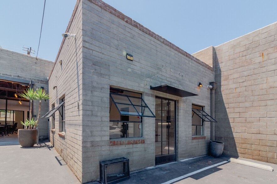 5920-5924 Blackwelder St, Culver City, CA for lease - Building Photo - Image 3 of 16