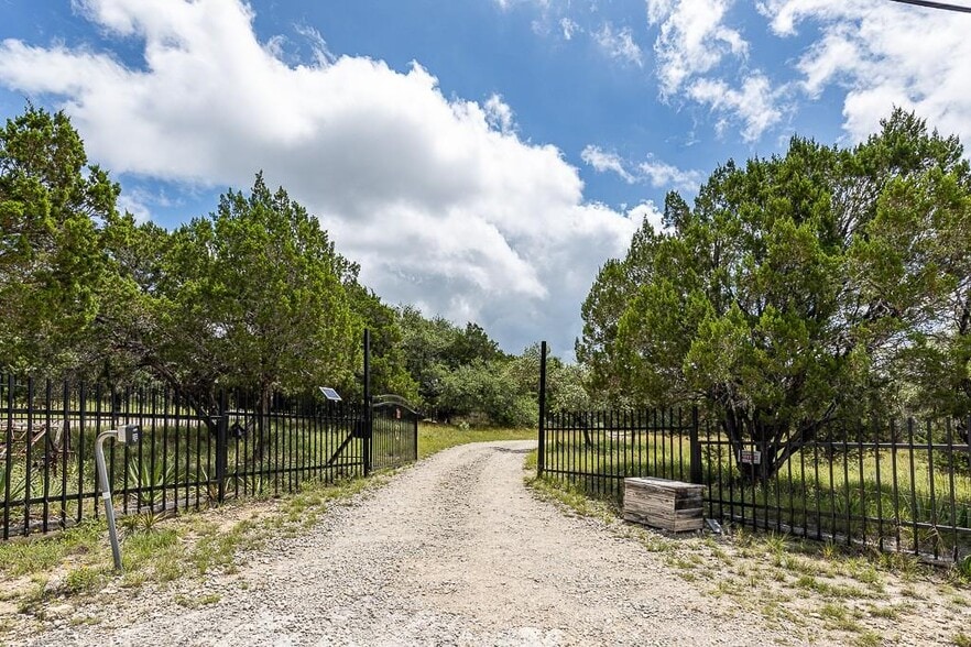 154 Linda Dr, Canyon Lake, TX for sale - Other - Image 2 of 6